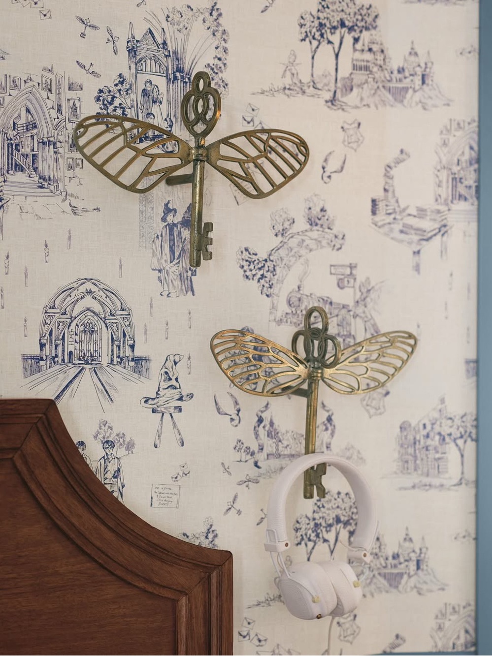 Harry Potter™ Flying Key Jewelry Hooks